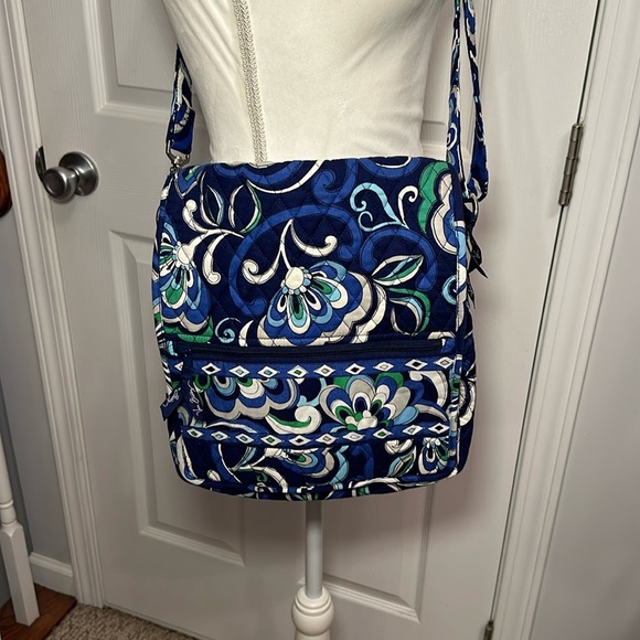 Vera Bradley Handbags - VERA BRADLEY Tote Bag Blue Handbag Purse Bag Crossbody Adjustable Strap Mailbag